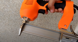 Electric Staple Guns