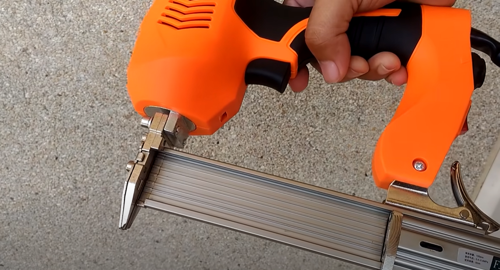 Best Electric Staple Gun For Upholstery Daily Tools Guide